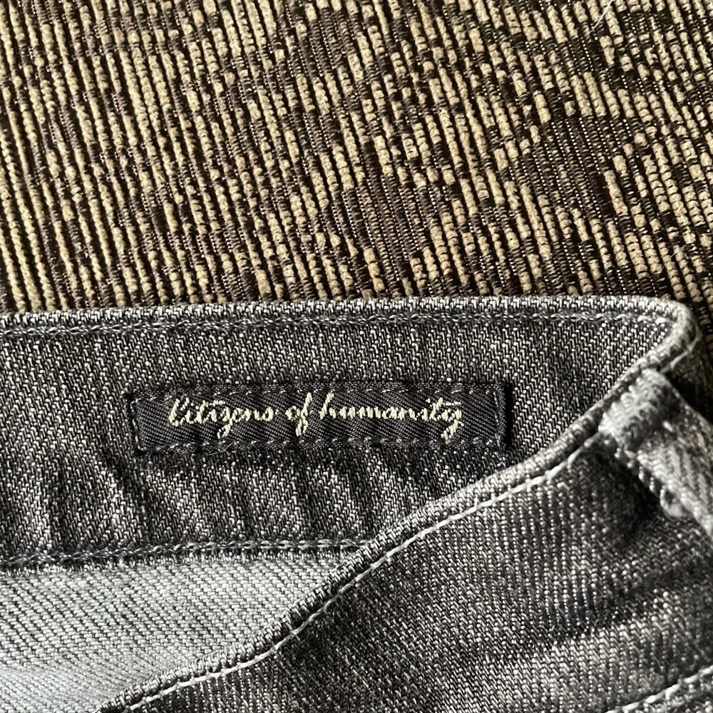 Citizens of Humanity jeans Low waist Size 27. Color is black washed out look.